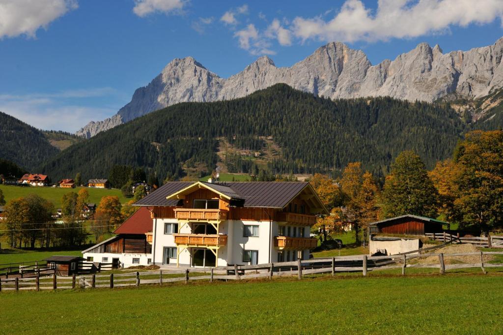 Luxus-Appartements Fosensteiner Ramsau am Dachstein Exterior photo